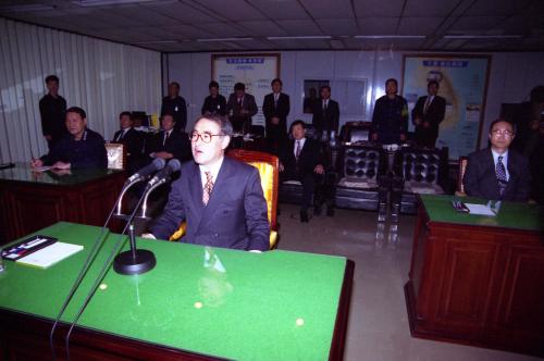 이홍구 국무총리 경찰청 순시 이미지