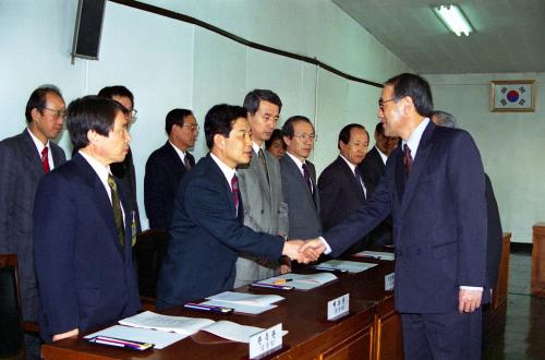 이홍구 국무총리 기상청 방문 이미지