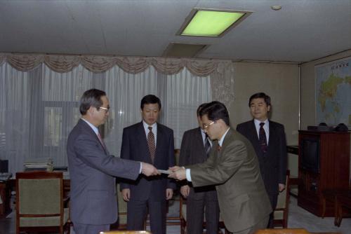 송태호 국무총리 비서실장 임명장 수여식(정무 박상문 과장) 이미지