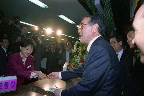 이홍구 국무총리 통일로통장 가입 이미지