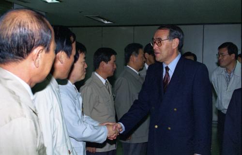 이홍구 국무총리 건설교통 종합정보센터 방문 이미지