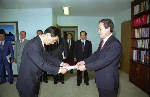 오인환 공보처 장관 3급 임명장 수여식 이미지