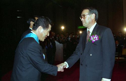 이홍구 국무총리 해외건설 30주년 기념식 참석 이미지