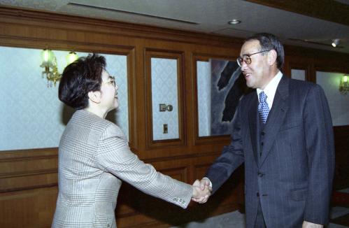이홍구 국무총리 등용 중국 국제우호연락 부회장 접견 이미지