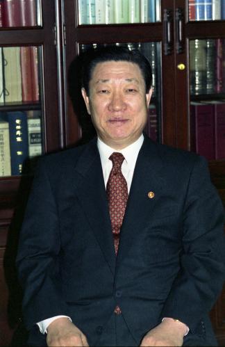 김기석 법제처장 인물 이미지