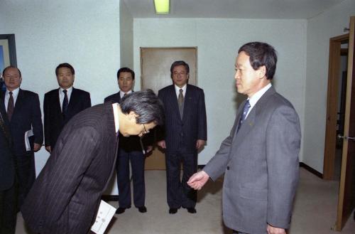 오인환 공보처 장관(서종환, 이성언, 김순길) 국장 임명장 수여식 이미지