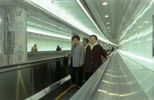 김포공항 자동통로 이미지