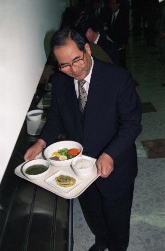 이수성 국무총리 청사 공무원들과 오찬 및 대화 이미지