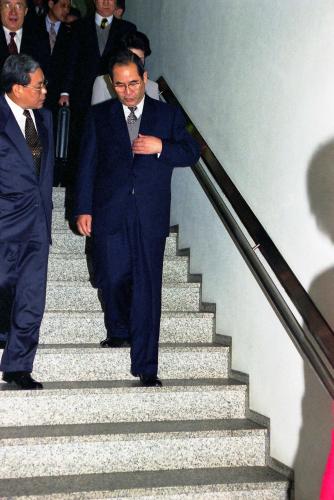 이수성 국무총리 프랑크푸르트 공항 도착 이미지
