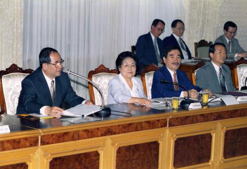 이수성 국무총리 제14차 여성정책심의위원회 참석 이미지