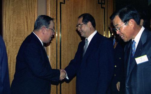 이수성 국무총리 두산 창사100주년 기념 리셉션 참석 이미지