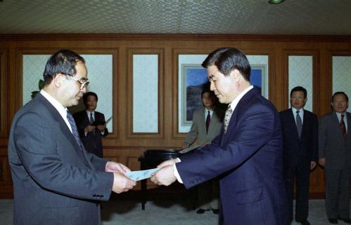 이수성 국무총리 임병효 관리관, 이환상 국장 임명장 수여식 이미지