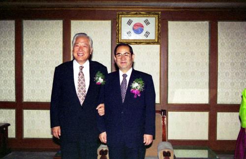이수성 국무총리 제2회 노인체육대회 참석 이미지