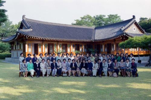 이수성 국무총리 부인 김경순 여사 경기여자고등학교 동창모임 이미지