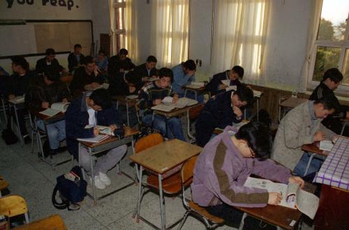 '96 대학수학능력시험장 이미지