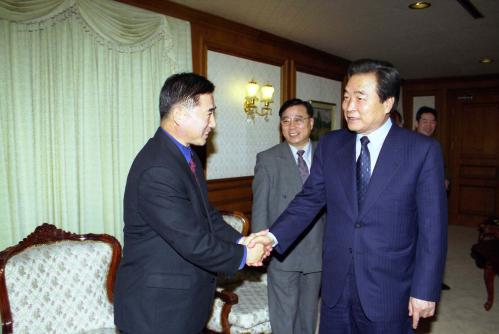이한동 국무총리 캐나다 교포 접견 이미지