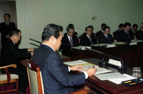 이한동 국무총리 을지연습 준비보고회의 주재 이미지
