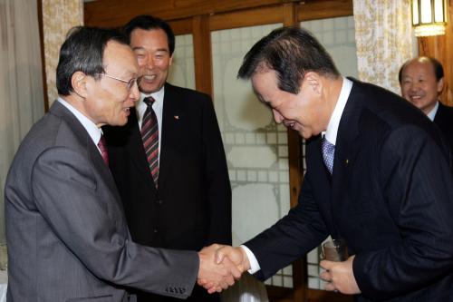 이해찬 총리 혁신형 중소기업 육성관련 간담회 이미지