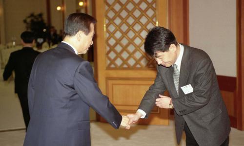 김대중 대통령 정책기획위원과 오찬(한상진, 곽배희 등) 이미지