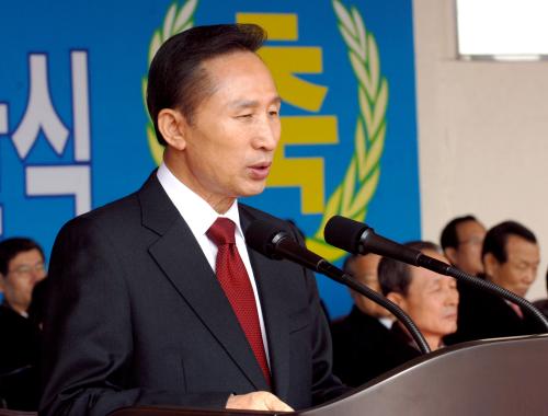 이명박 대통령 2008년 학군장교 임관식 이미지